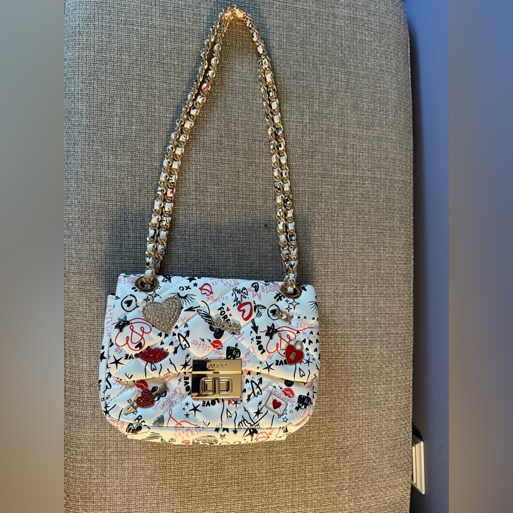 Aldo White and Red Quilted Shoulder Bag with Gold Chain